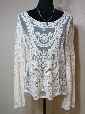 Soho Girls Lace Tunic Top